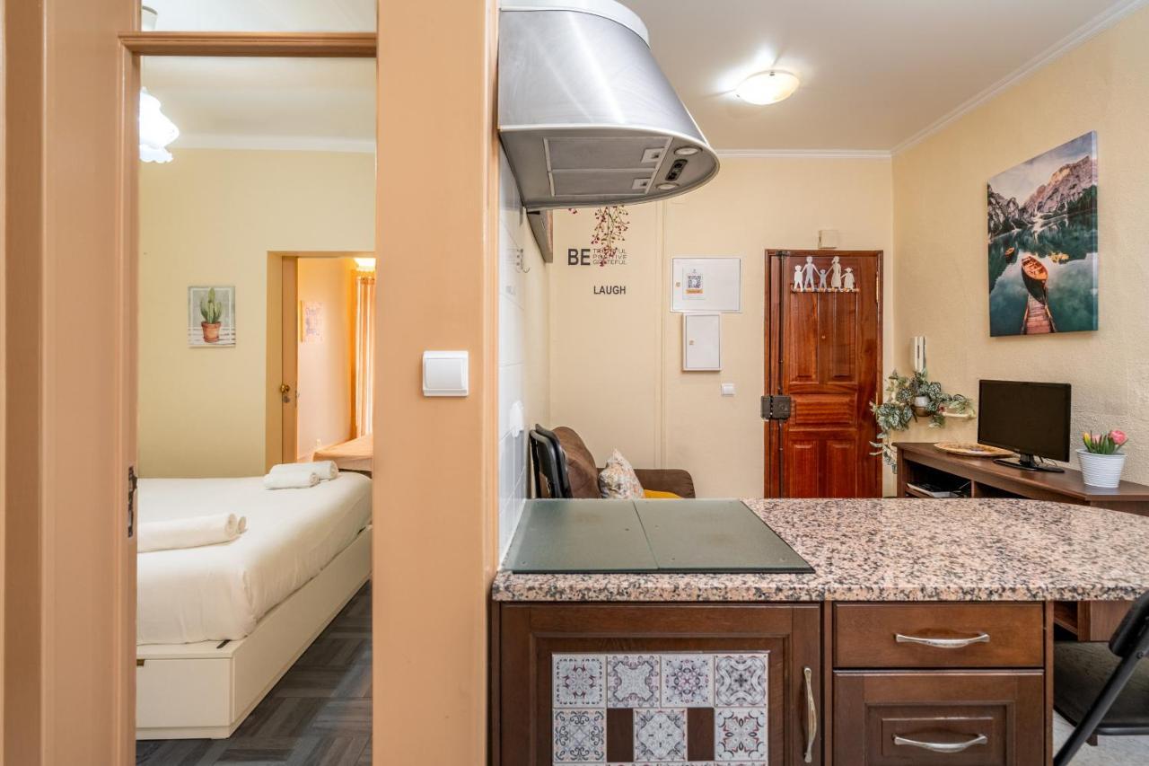 Cozy One Bedroom Apt In Historic Location - Carmo 리스본 외부 사진